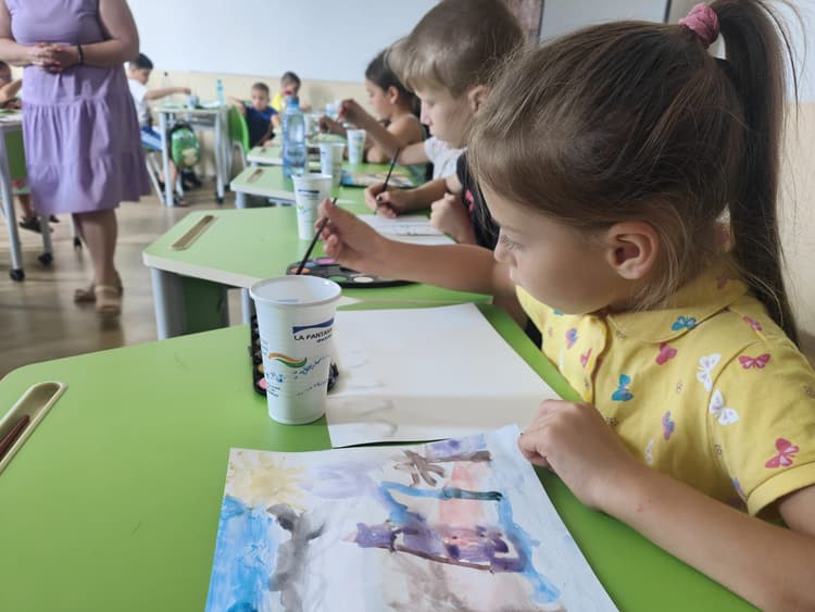 Necsesti: The Right to Keep Learning