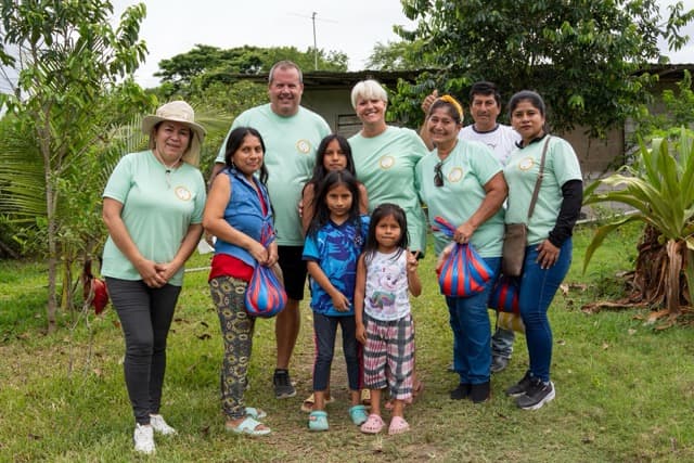Fundación Alma Abierta en Ecuador: Cuando alguien se sienta contigo y reza